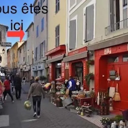 En Centre-ville De *